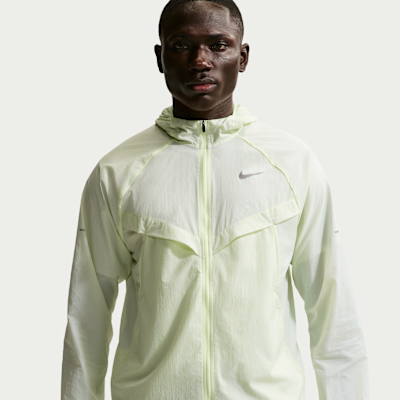 Nike Stride Men's Repel UV Running Jacket. Nike NO